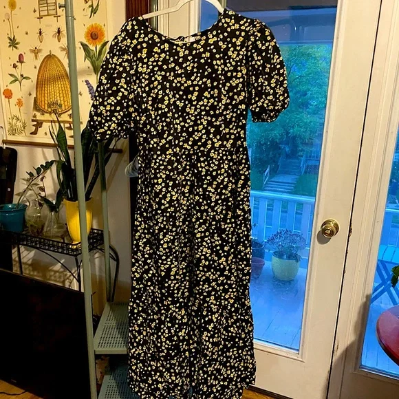 chinese dress ladies Floral Ruffle Off Shoulder Maternity Maxi Dress Ivory / Medium